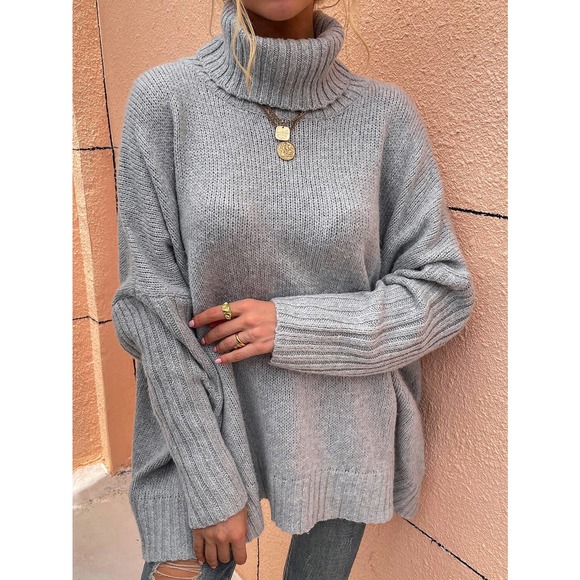 Cozy Gray Turtleneck Sweater - Picture 3 of 6